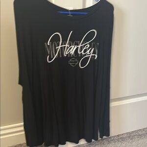 Women's Black Top